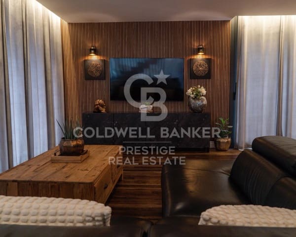 Chalet de 5 habitaciones en Castelldefels en venta con garaje - 1.890.000 € (Ref: 9579093)