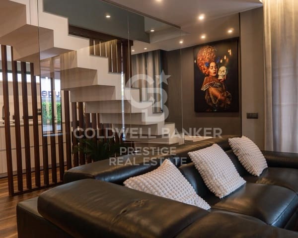 Chalet de 5 habitaciones en Castelldefels en venta con garaje - 1.890.000 € (Ref: 9579093)