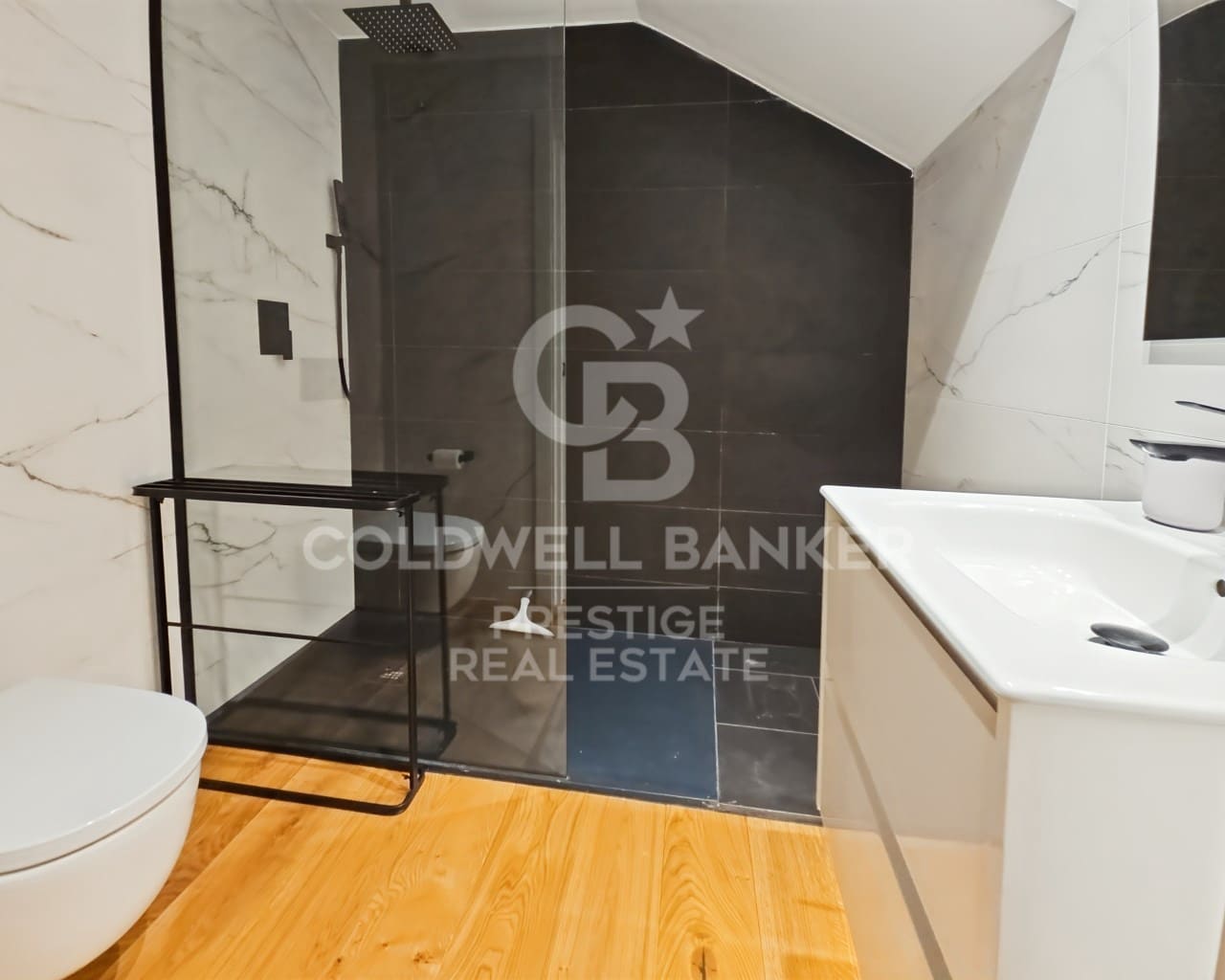 4 bedroom Townhouse for sale in Esplugues de Llobregat with garage - € 1,250,000 (Ref: 9579094)