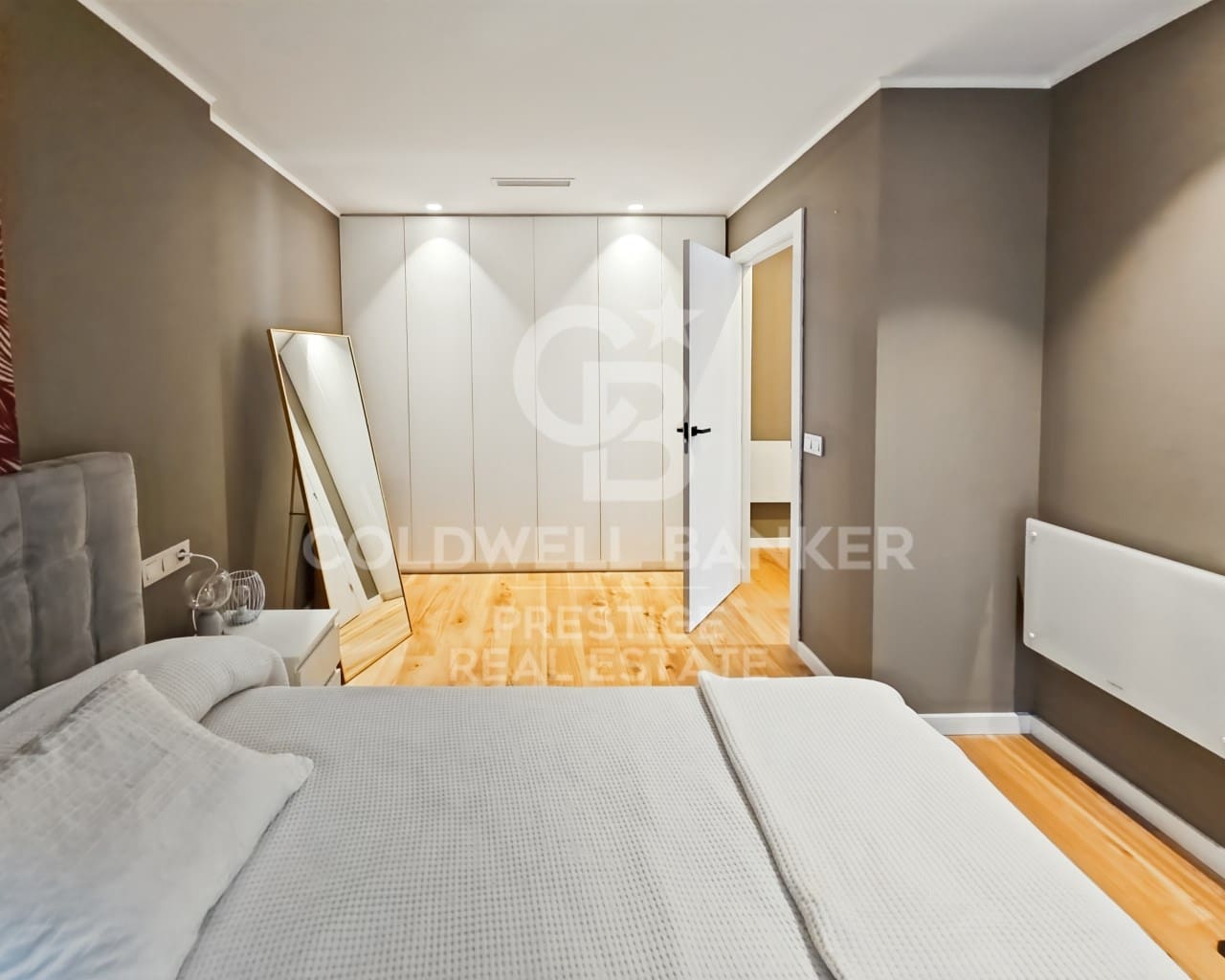 4 bedroom Townhouse for sale in Esplugues de Llobregat with garage - € 1,250,000 (Ref: 9579094)