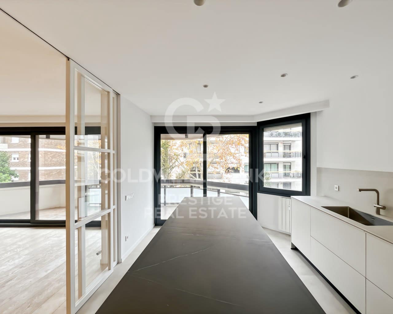 5 slaapkamer Flat te koop in Barcelona stad met garage - € 2.400.000 (Ref: 9579095)