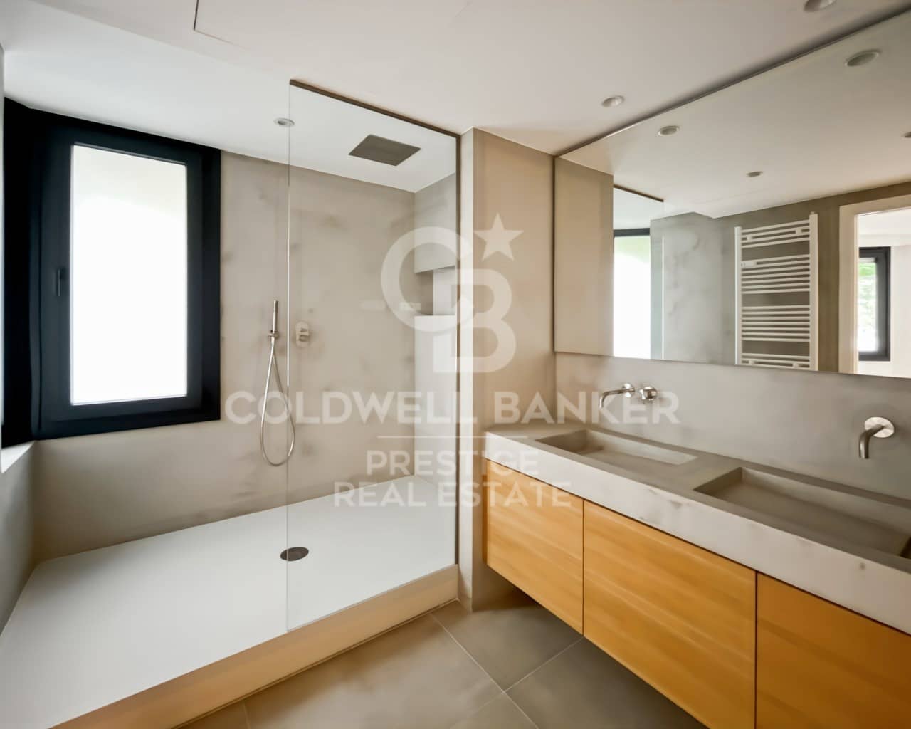 5 slaapkamer Flat te koop in Barcelona stad met garage - € 2.400.000 (Ref: 9579095)