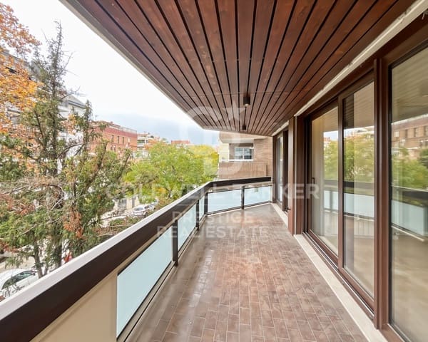 5 slaapkamer Flat te koop in Les Tres Torres, Barcelona stad met garage - € 2.400.000 (Ref: 9579095)