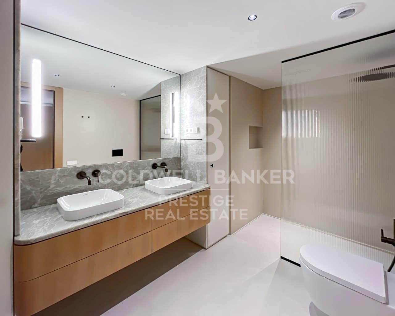 4 soveværelse Lejlighed til salg i Barcelona by med garage - € 1.726.000 (Ref: 9579108)