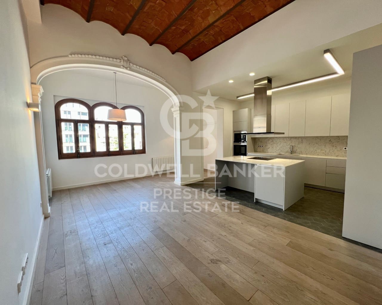 2 slaapkamer Flat te koop in Barcelona stad met zwembad - € 920.000 (Ref: 9579112)
