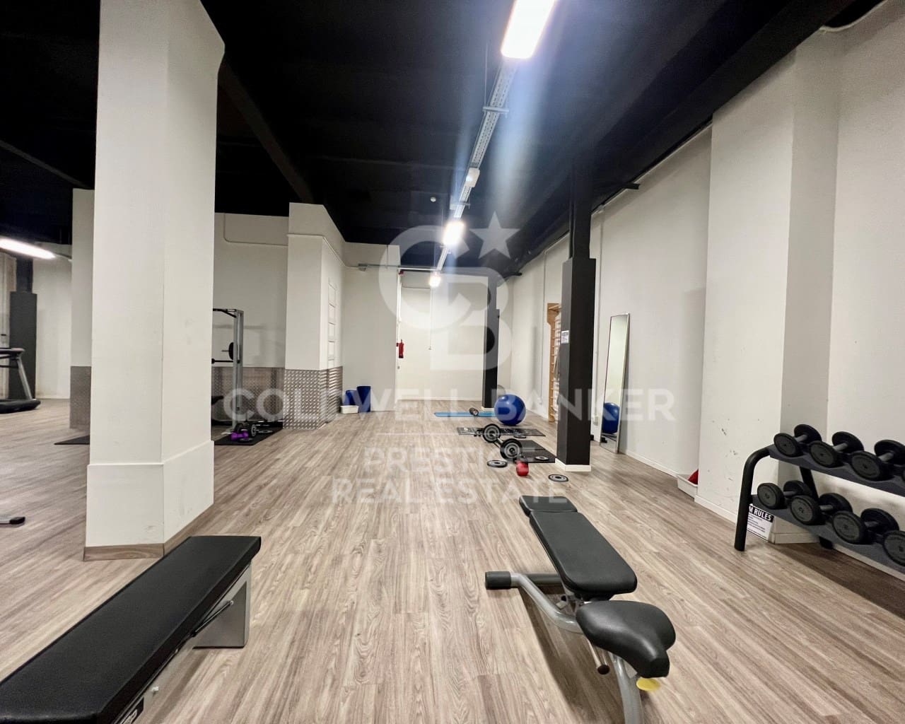 2 slaapkamer Flat te koop in Barcelona stad met zwembad - € 920.000 (Ref: 9579112)