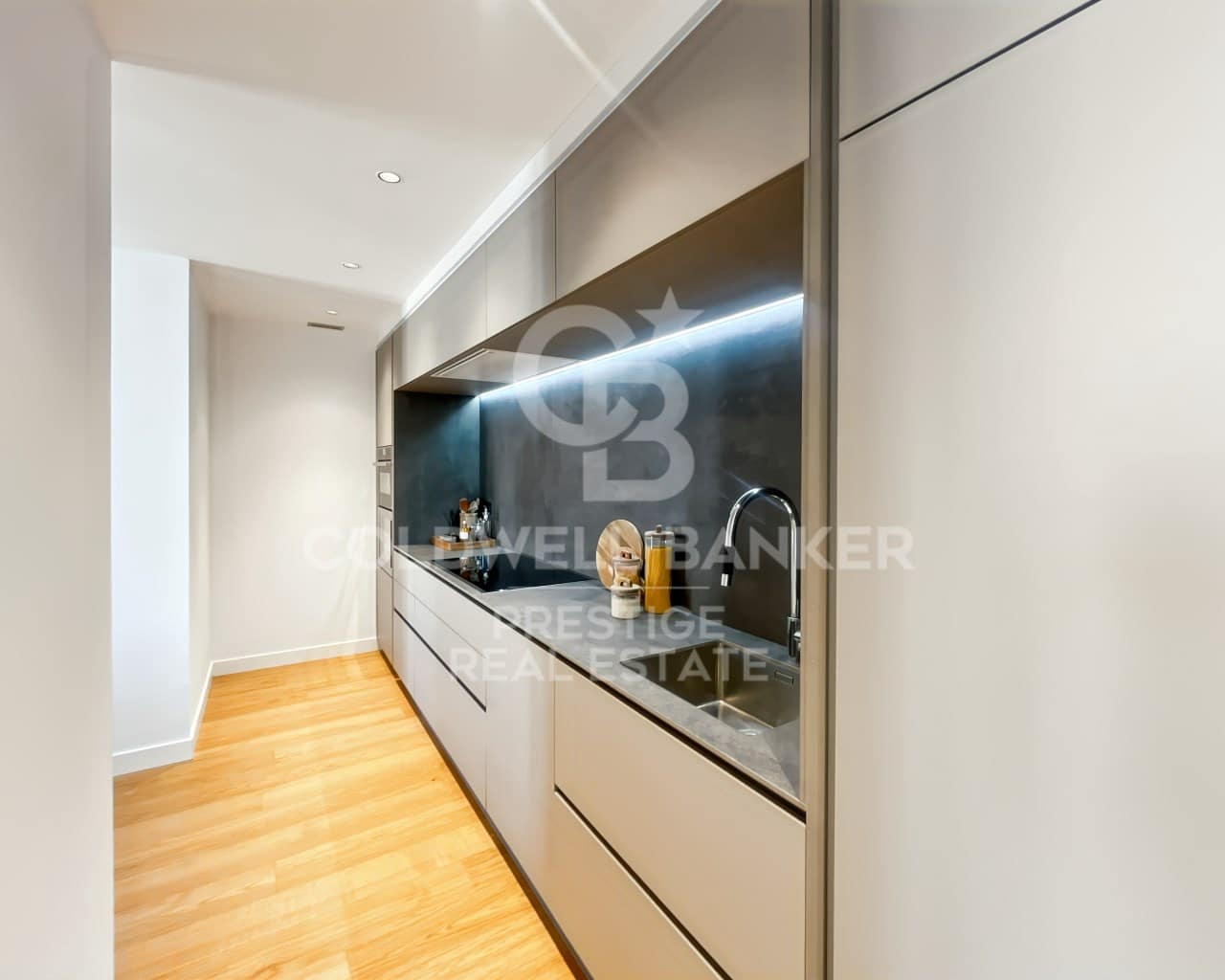 2 sypialnia Mieszkanie na sprzedaż w Miasto Barcelona - 1 790 000 € (Ref: 9579116)