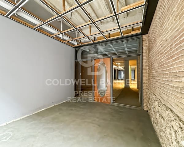 Local Commercial à louer à La Dreta de L'Eixample, Barcelone ville - 7 900 € (Ref: 9579117)