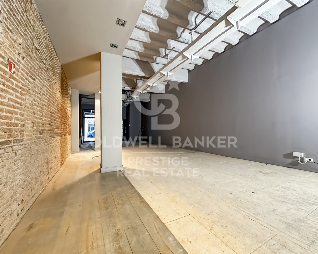 Commercieel te huur in Barcelona stad - € 7.900 (Ref: 9579117)