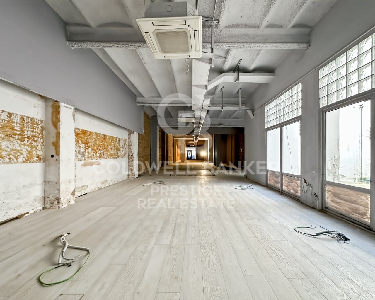 Commercieel te huur in Barcelona stad - € 7.900 (Ref: 9579117)