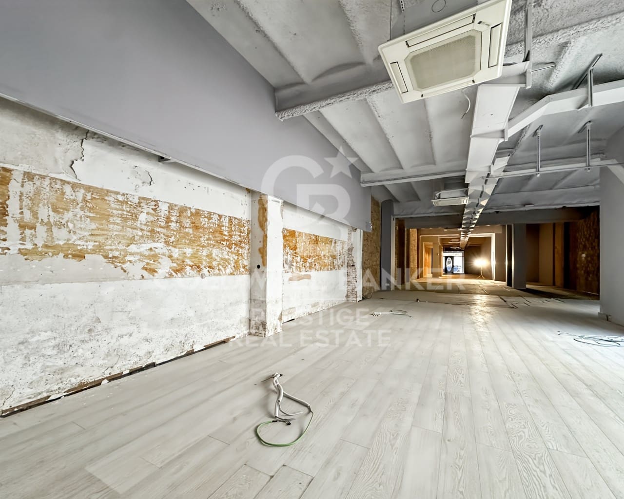 Commercieel te huur in Barcelona stad - € 7.900 (Ref: 9579117)