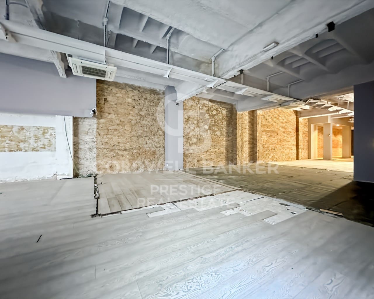 Commercieel te huur in Barcelona stad - € 7.900 (Ref: 9579117)