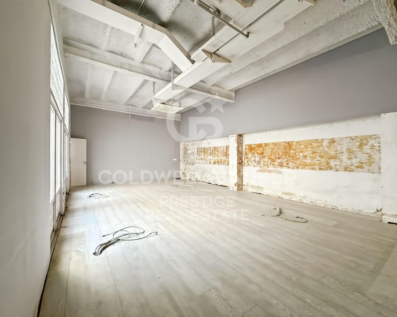 Commercieel te huur in Barcelona stad - € 7.900 (Ref: 9579117)