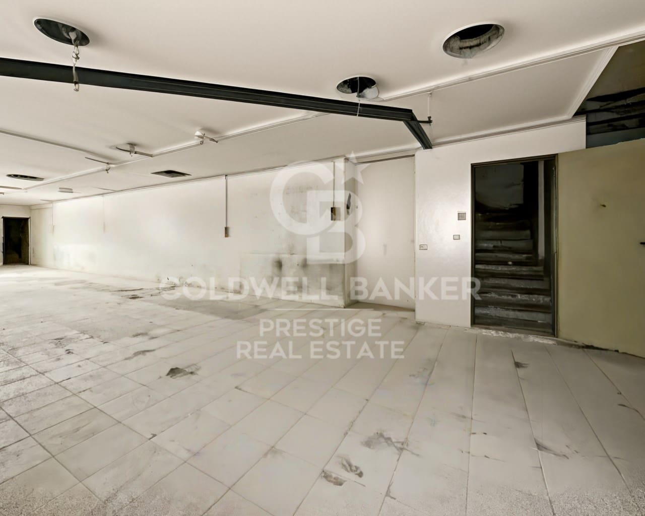 Commercieel te huur in Barcelona stad - € 7.900 (Ref: 9579117)