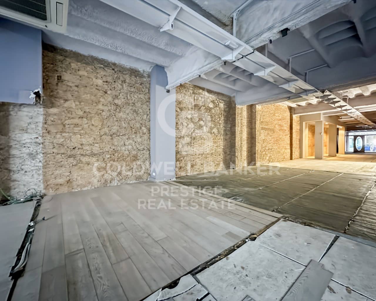 Commercieel te huur in Barcelona stad - € 7.900 (Ref: 9579117)