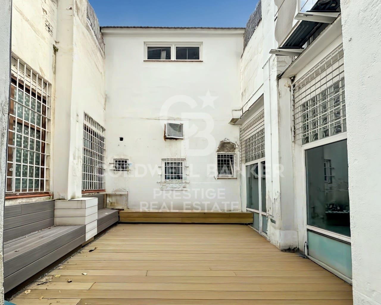 Commercieel te huur in Barcelona stad - € 7.900 (Ref: 9579117)