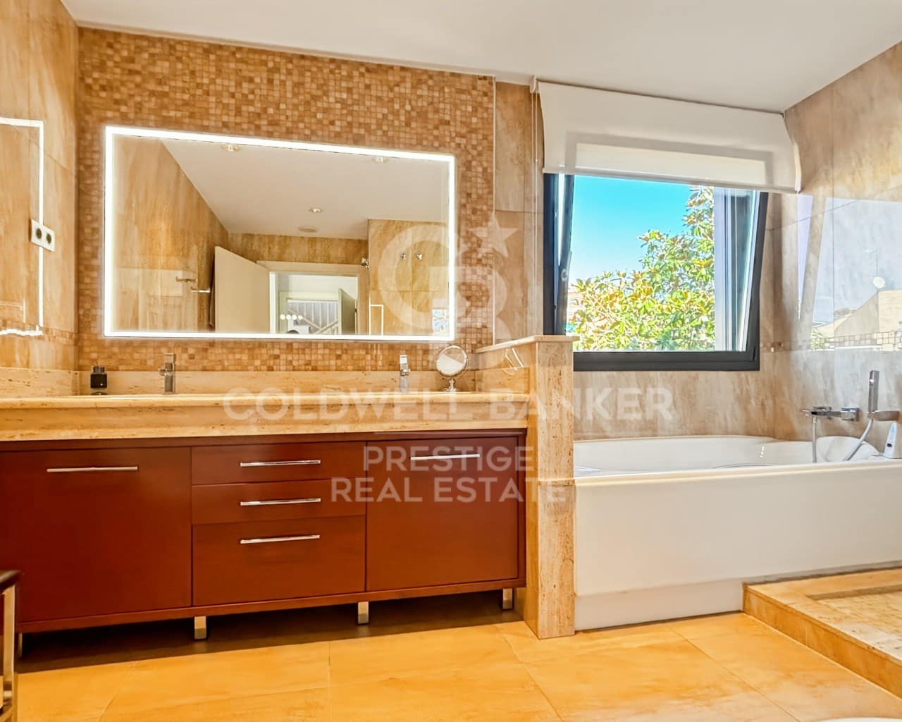 4 quarto Moradia para venda em Viladecans com garagem - 2 156 000 € (Ref: 9579119)