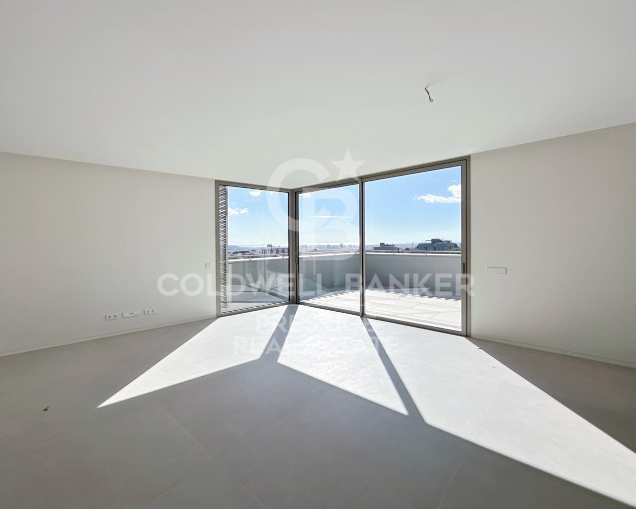 Ático de 2 habitaciones en Barcelona ciudad en venta con piscina garaje - 1.915.000 € (Ref: 9579128)