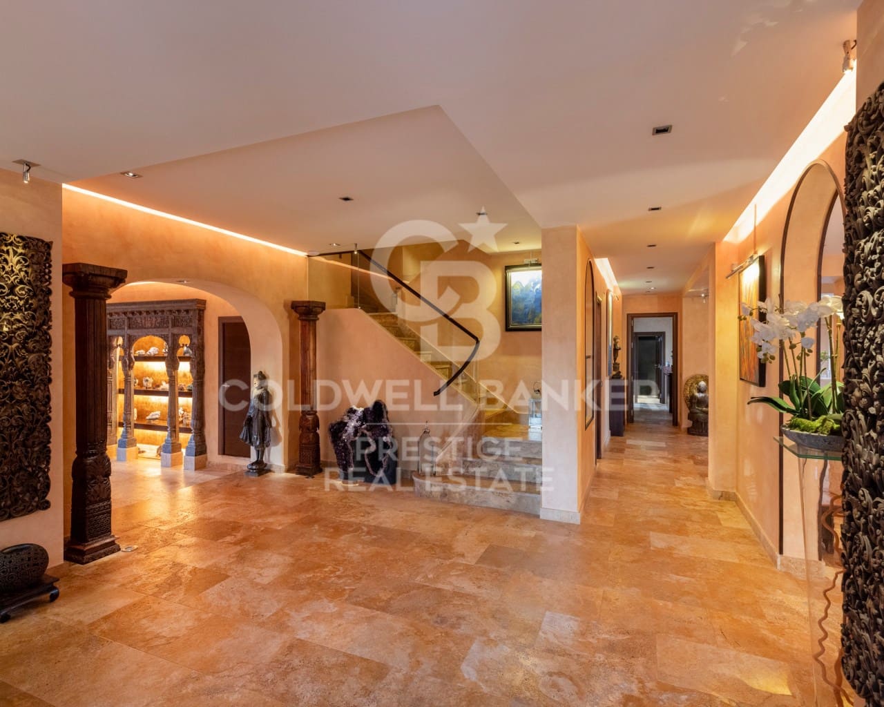 8 bedroom Villa for sale in Sitges with pool garage - € 8,000,000 (Ref: 9586596)