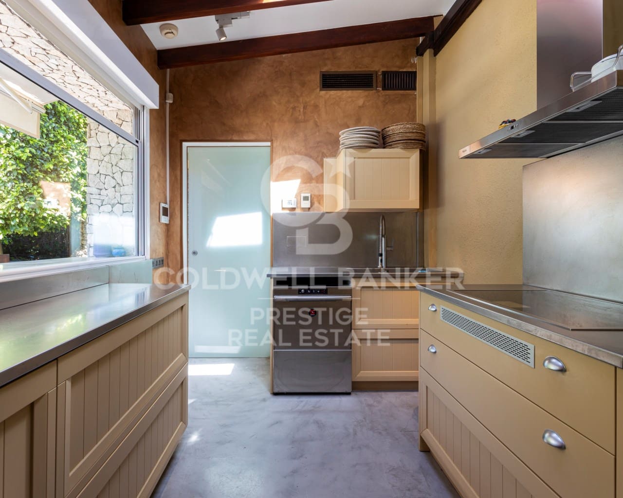 8 bedroom Villa for sale in Sitges with pool garage - € 8,000,000 (Ref: 9586596)