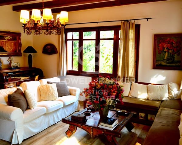 Finca/Casa Rural de 4 habitaciones en Castellví de Rosanes en venta con garaje - 650.000 € (Ref: 9591388)