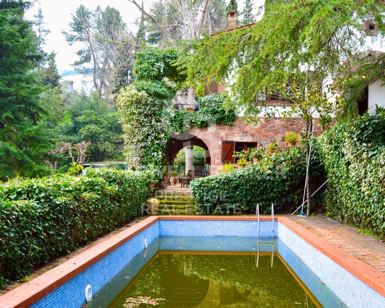 Finca/Casa Rural de 4 habitaciones en Castellví de Rosanes en venta con garaje - 650.000 € (Ref: 9591388)