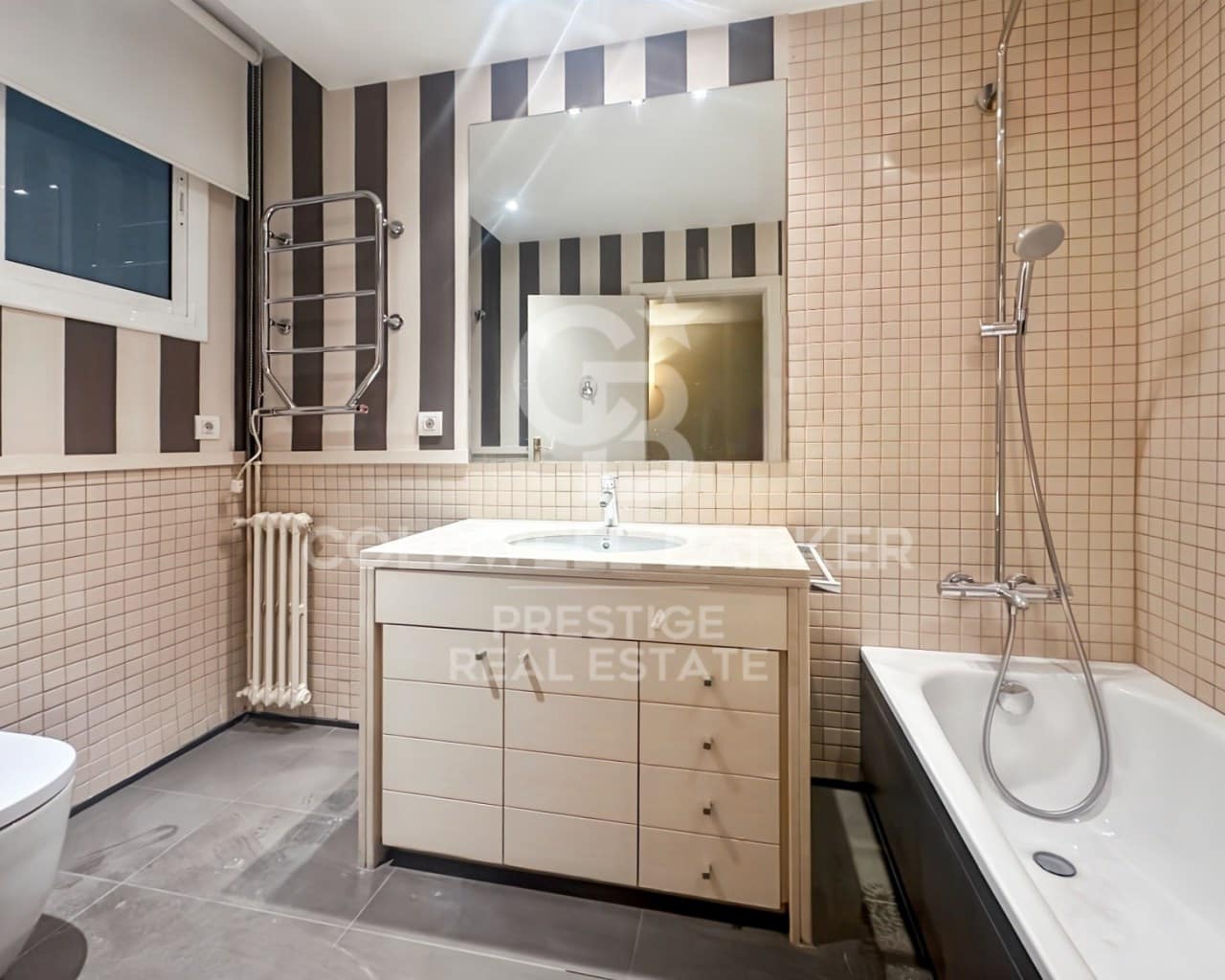 3 Zimmer Wohnung zu vermieten in Barcelona Stadt mit Garage - 6.500 € (Ref: 9599423)