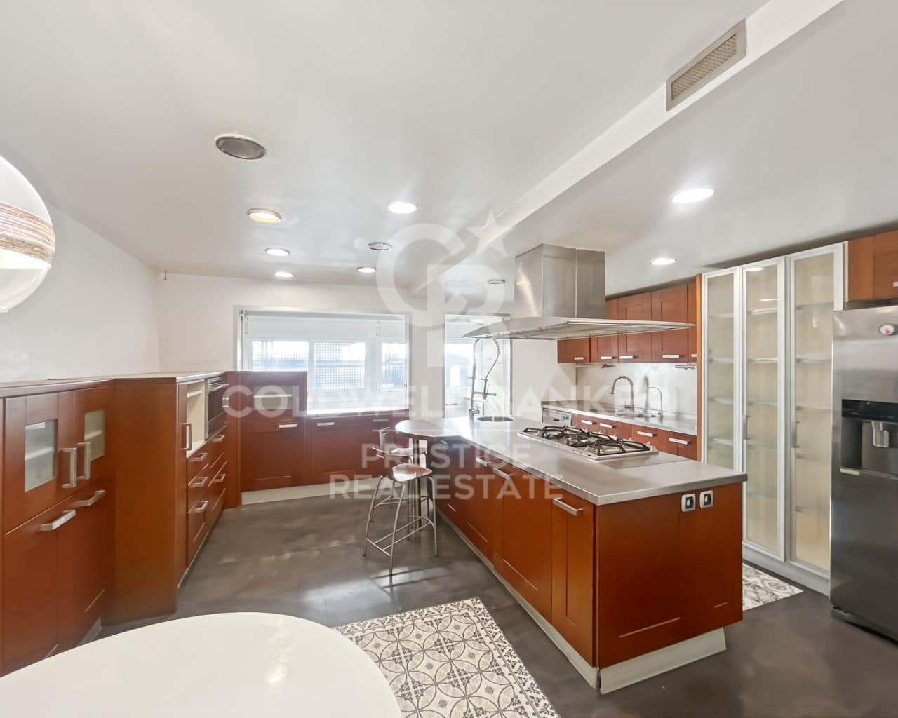 Piso de 3 habitaciones en Esplugues de Llobregat en venta con piscina garaje - 1.150.000 € (Ref: 9627657)