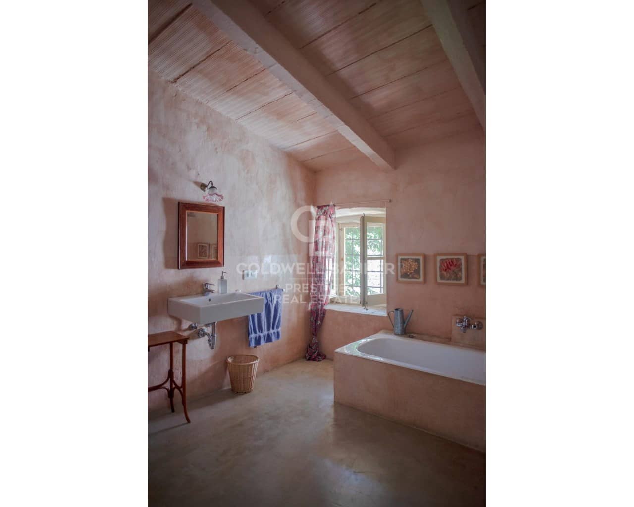 6 bedroom Finca/Country House for sale in Vilamacolum - € 1,590,000 (Ref: 9644656)