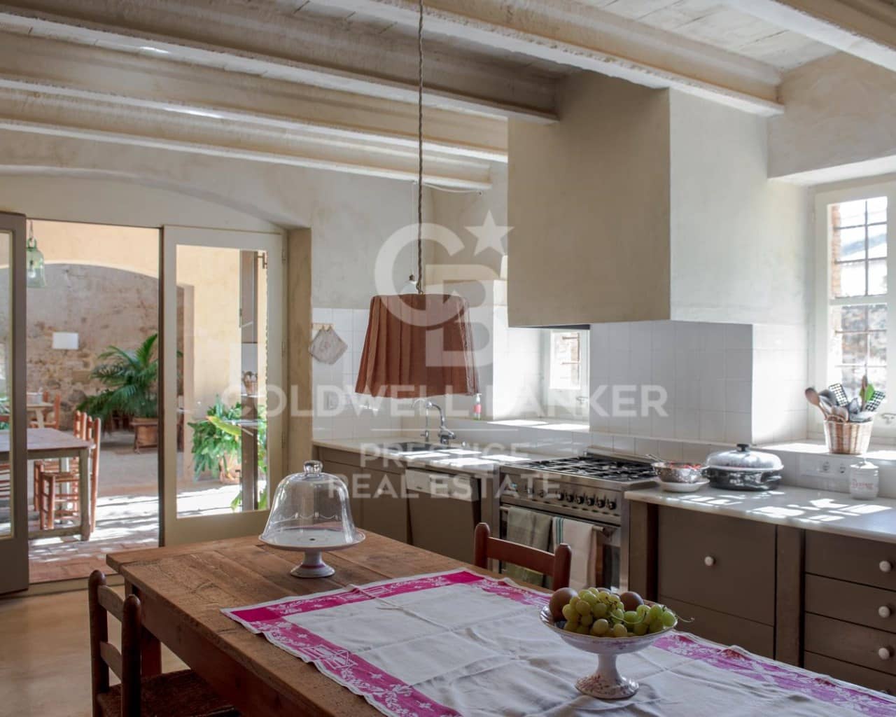 6 bedroom Finca/Country House for sale in Vilamacolum - € 1,590,000 (Ref: 9644656)