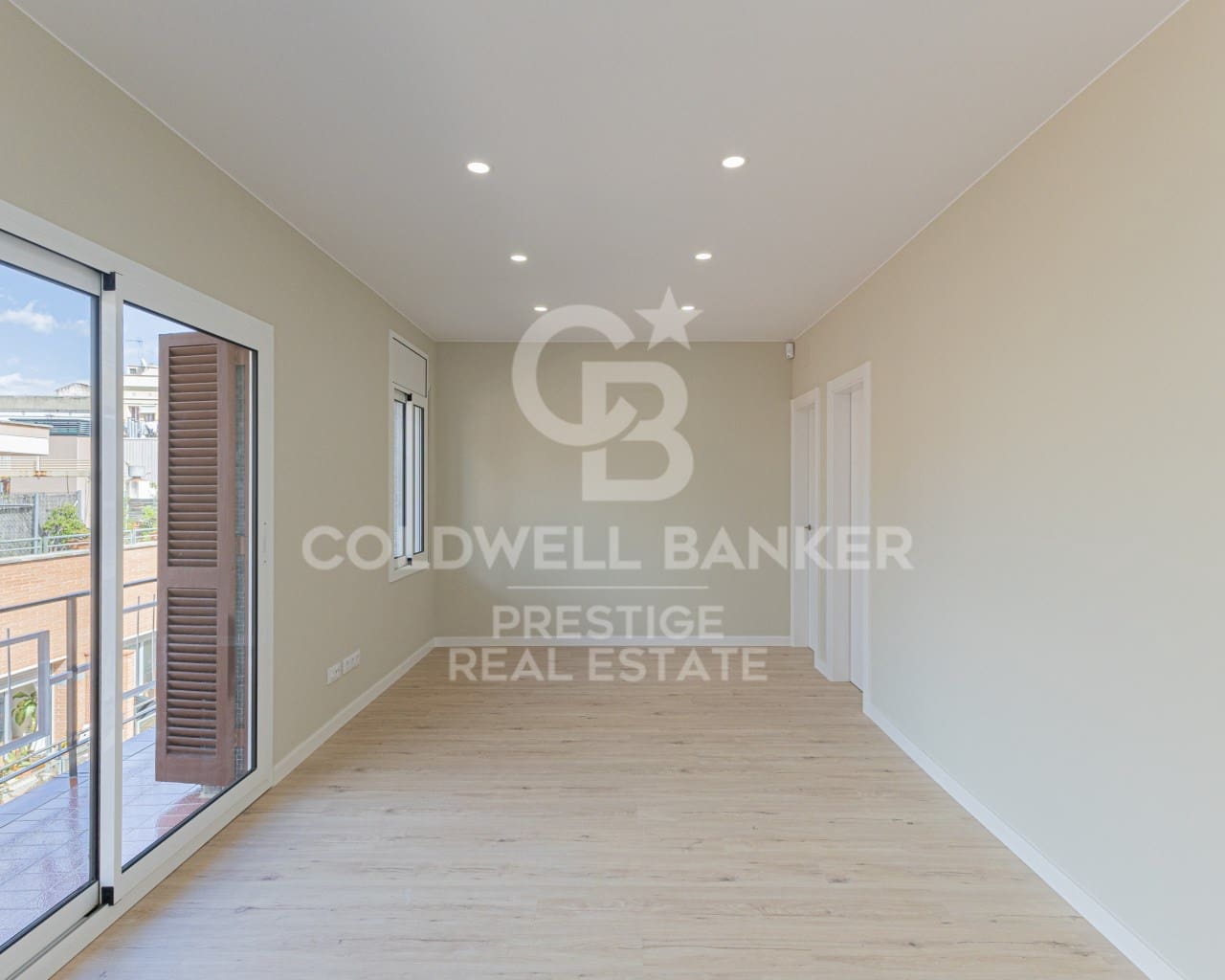 3 slaapkamer Flat te koop in Barcelona stad - € 435.000 (Ref: 9648243)