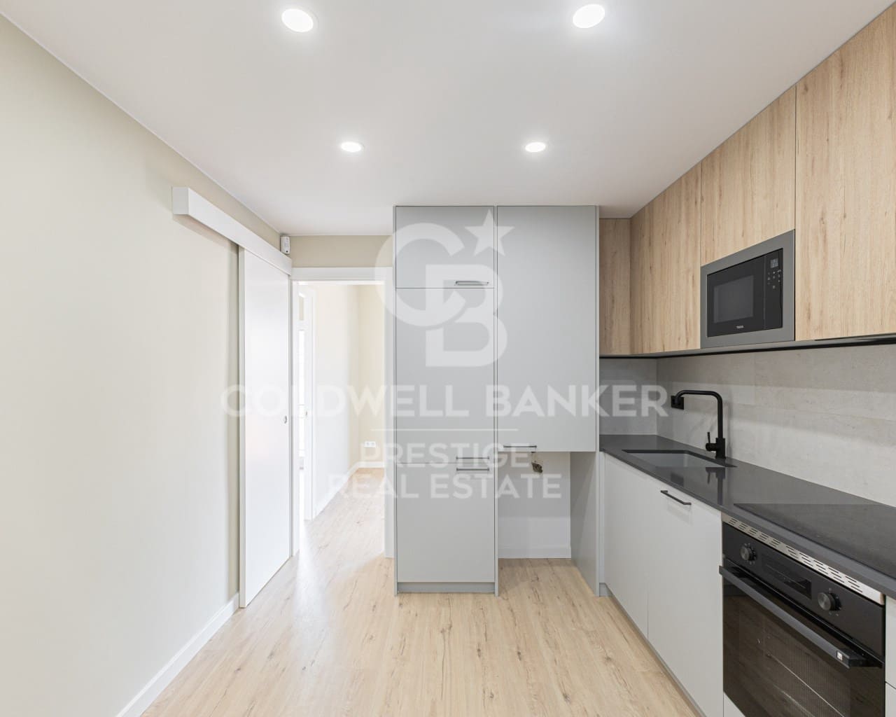 3 slaapkamer Flat te koop in Barcelona stad - € 435.000 (Ref: 9648243)