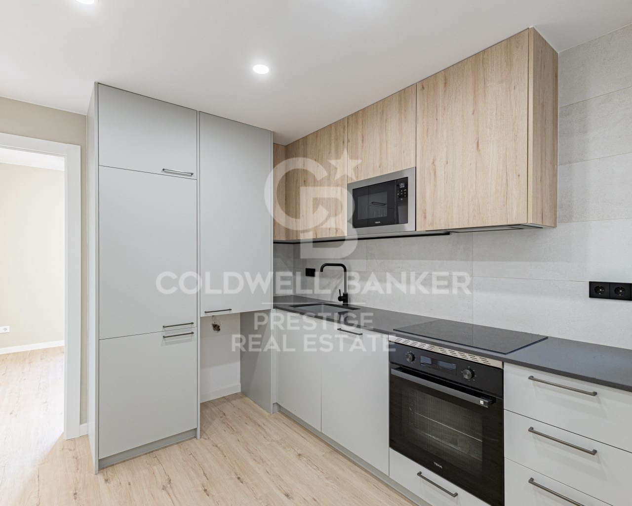 3 slaapkamer Flat te koop in Barcelona stad - € 435.000 (Ref: 9648243)