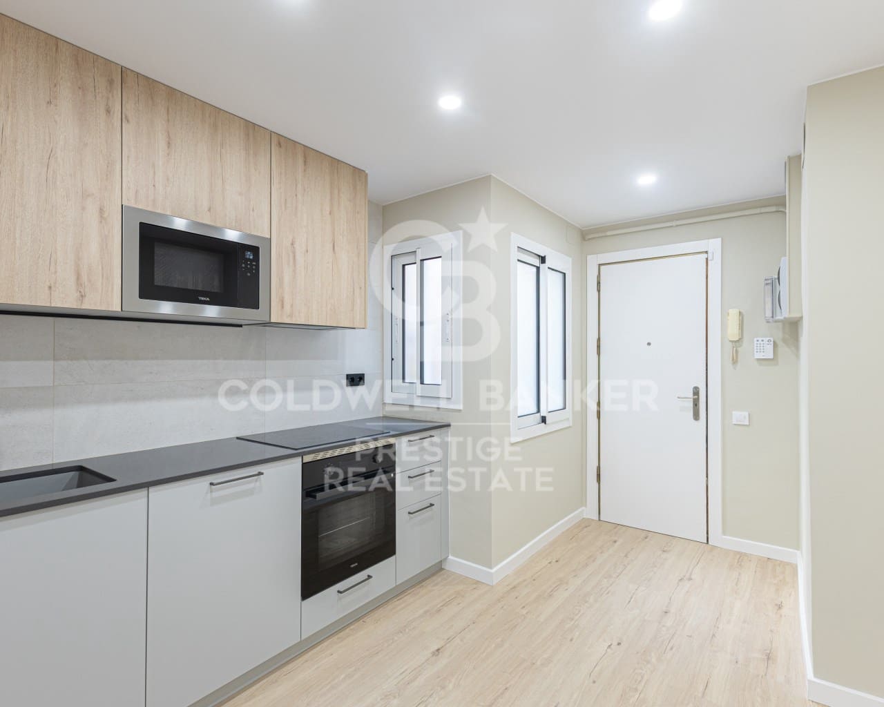 3 slaapkamer Flat te koop in Barcelona stad - € 435.000 (Ref: 9648243)