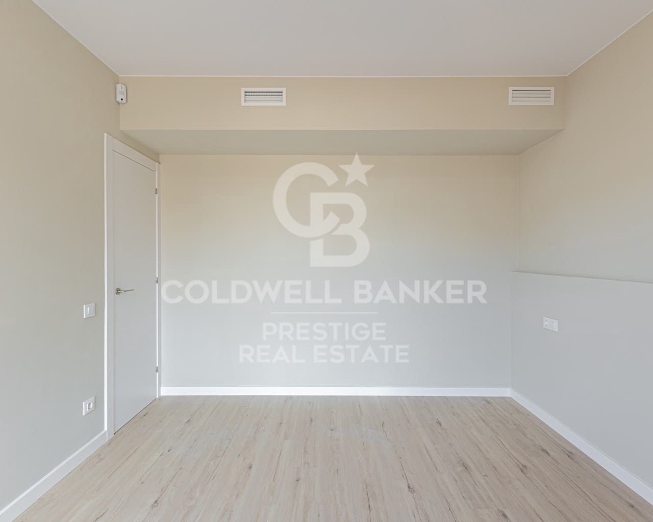 3 slaapkamer Flat te koop in Barcelona stad - € 435.000 (Ref: 9648243)