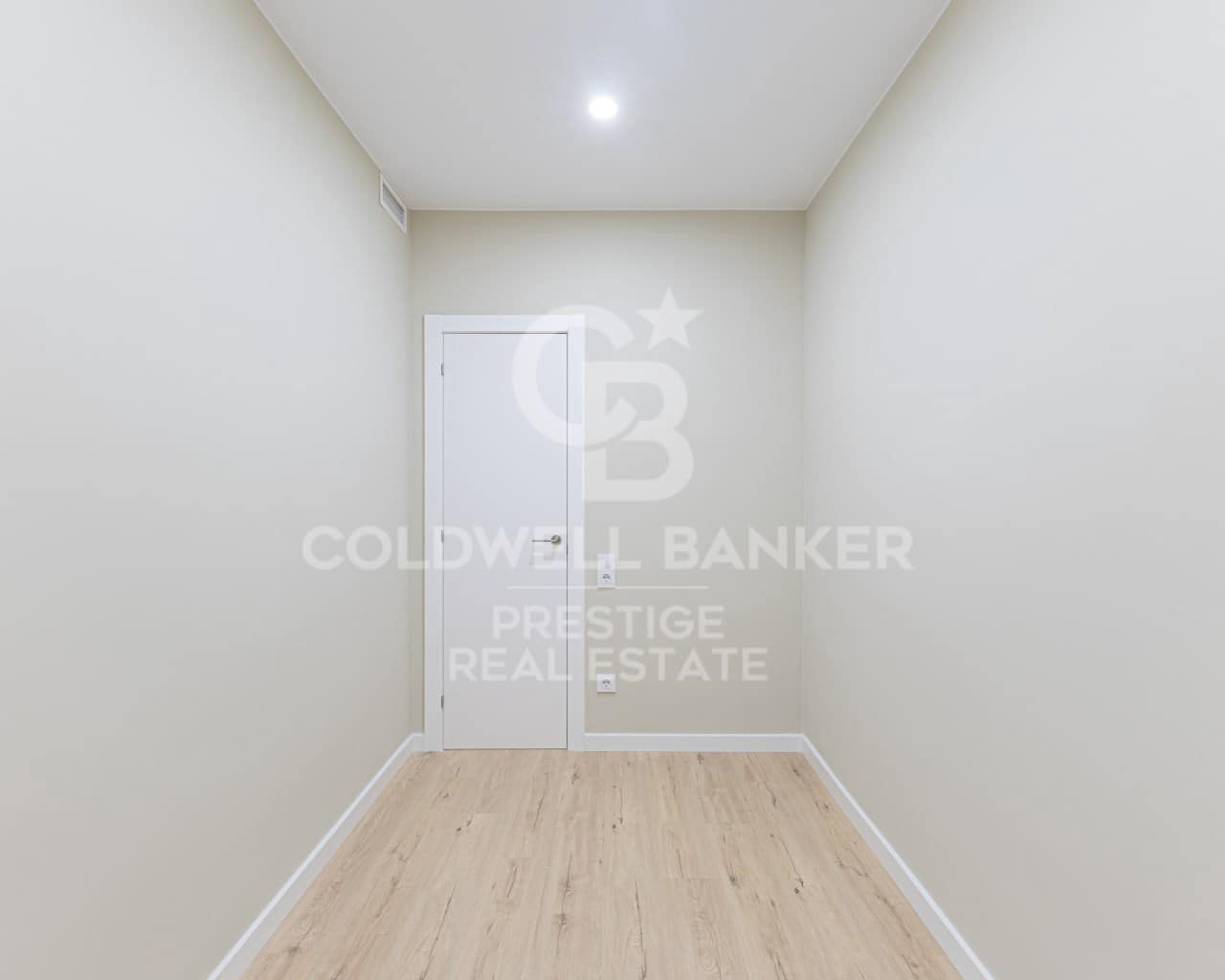 3 slaapkamer Flat te koop in Barcelona stad - € 435.000 (Ref: 9648243)