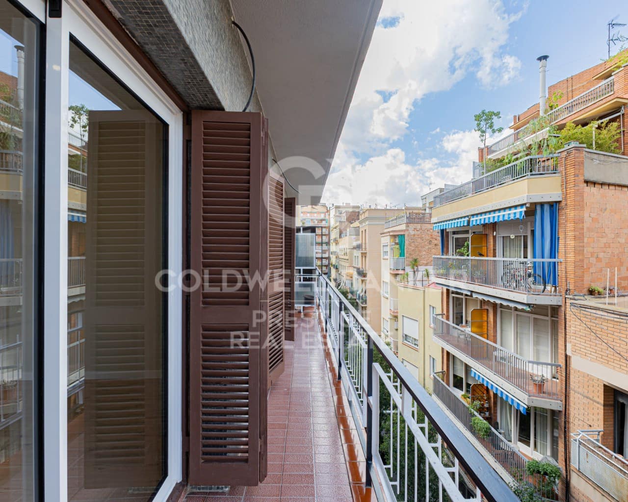 3 slaapkamer Flat te koop in Barcelona stad - € 435.000 (Ref: 9648243)