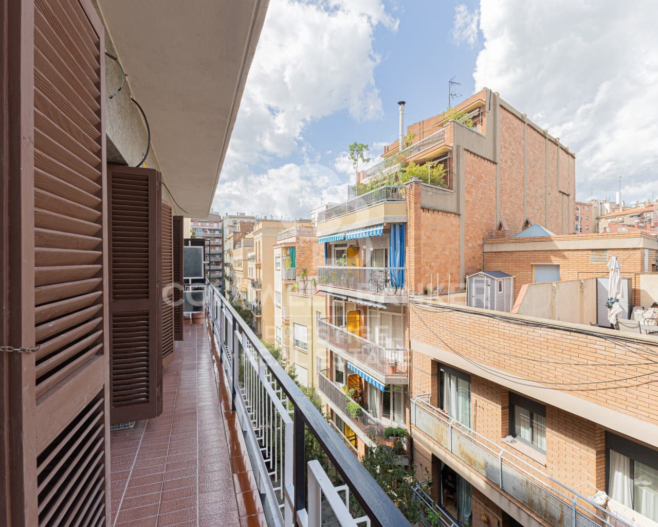 3 slaapkamer Flat te koop in Barcelona stad - € 435.000 (Ref: 9648243)