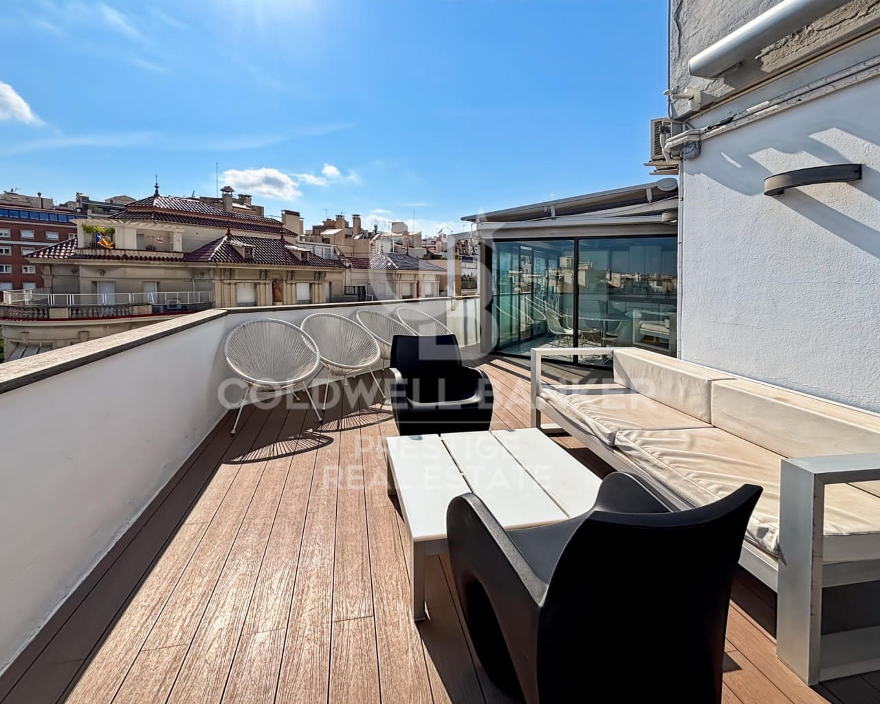 2 bedroom Penthouse for sale in Barcelona city - € 1,195,000 (Ref: 9659298)