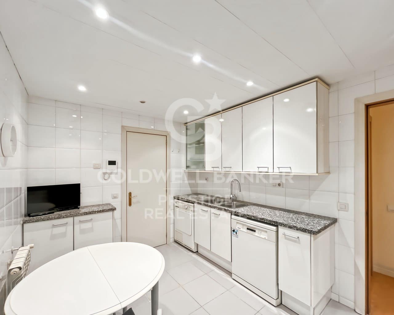 4 sypialnia Mieszkanie na sprzedaż w Miasto Barcelona z garażem - 890 000 € (Ref: 9666336)