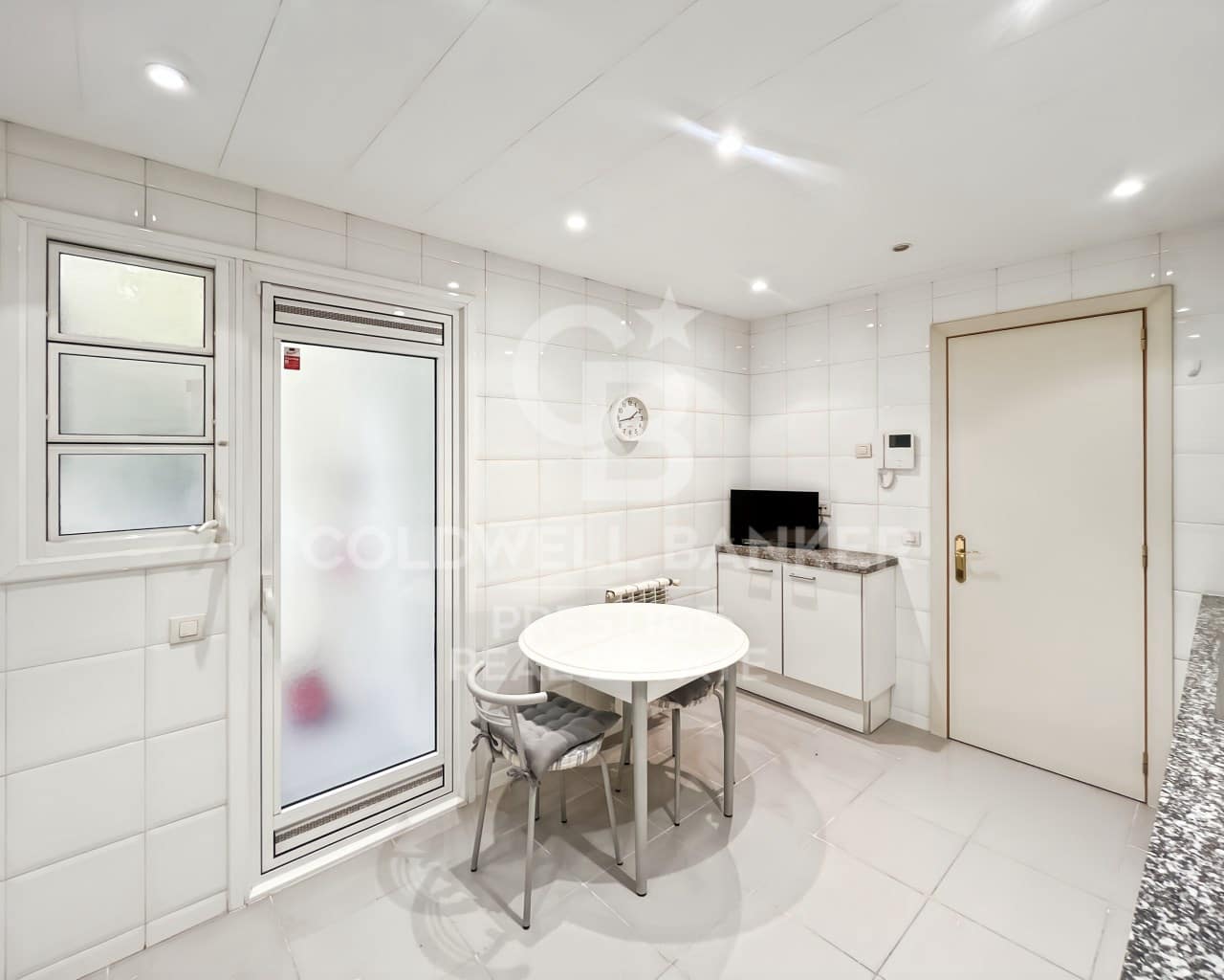 4 sypialnia Mieszkanie na sprzedaż w Miasto Barcelona z garażem - 890 000 € (Ref: 9666336)