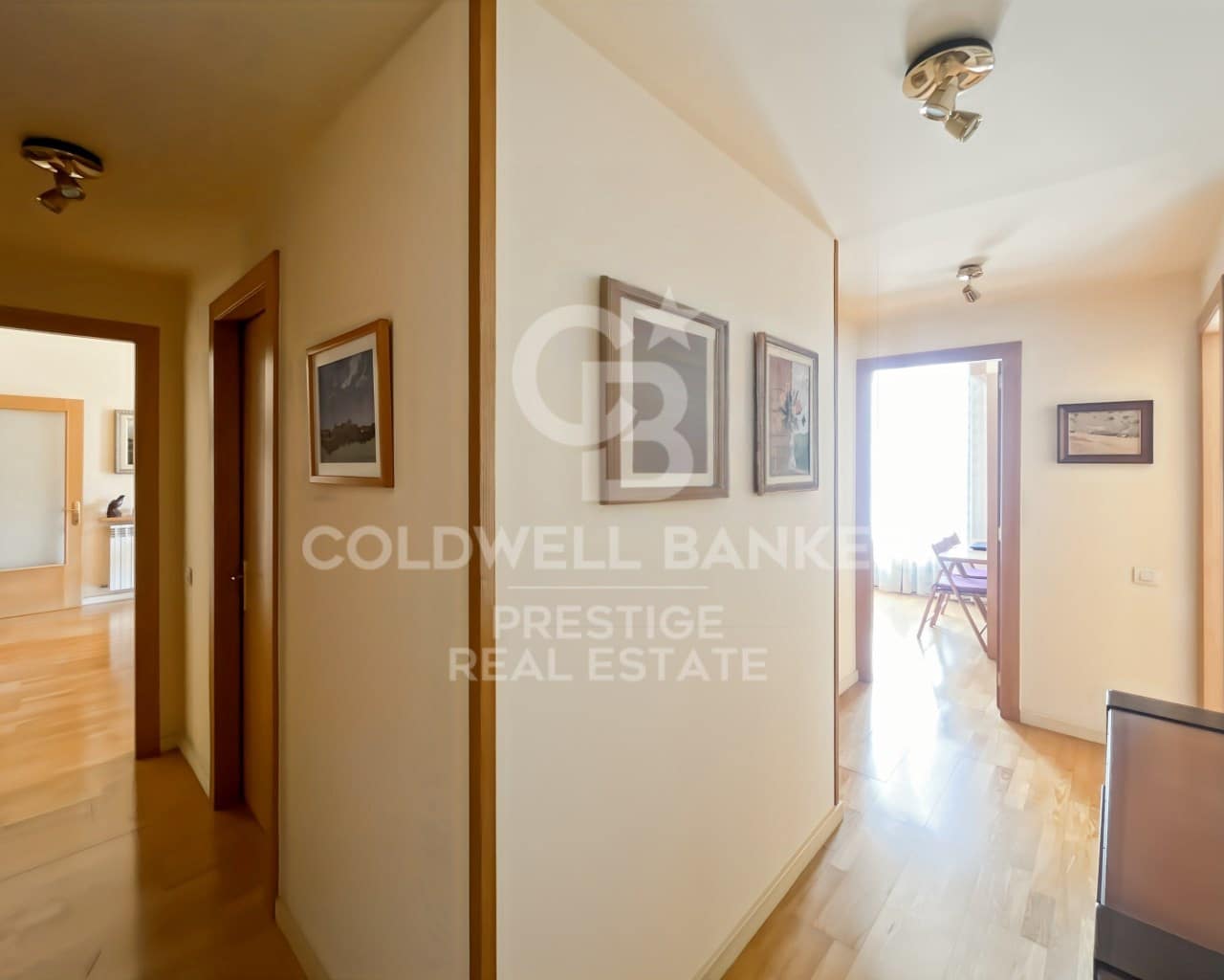 4 sypialnia Mieszkanie na sprzedaż w Miasto Barcelona z garażem - 890 000 € (Ref: 9666336)