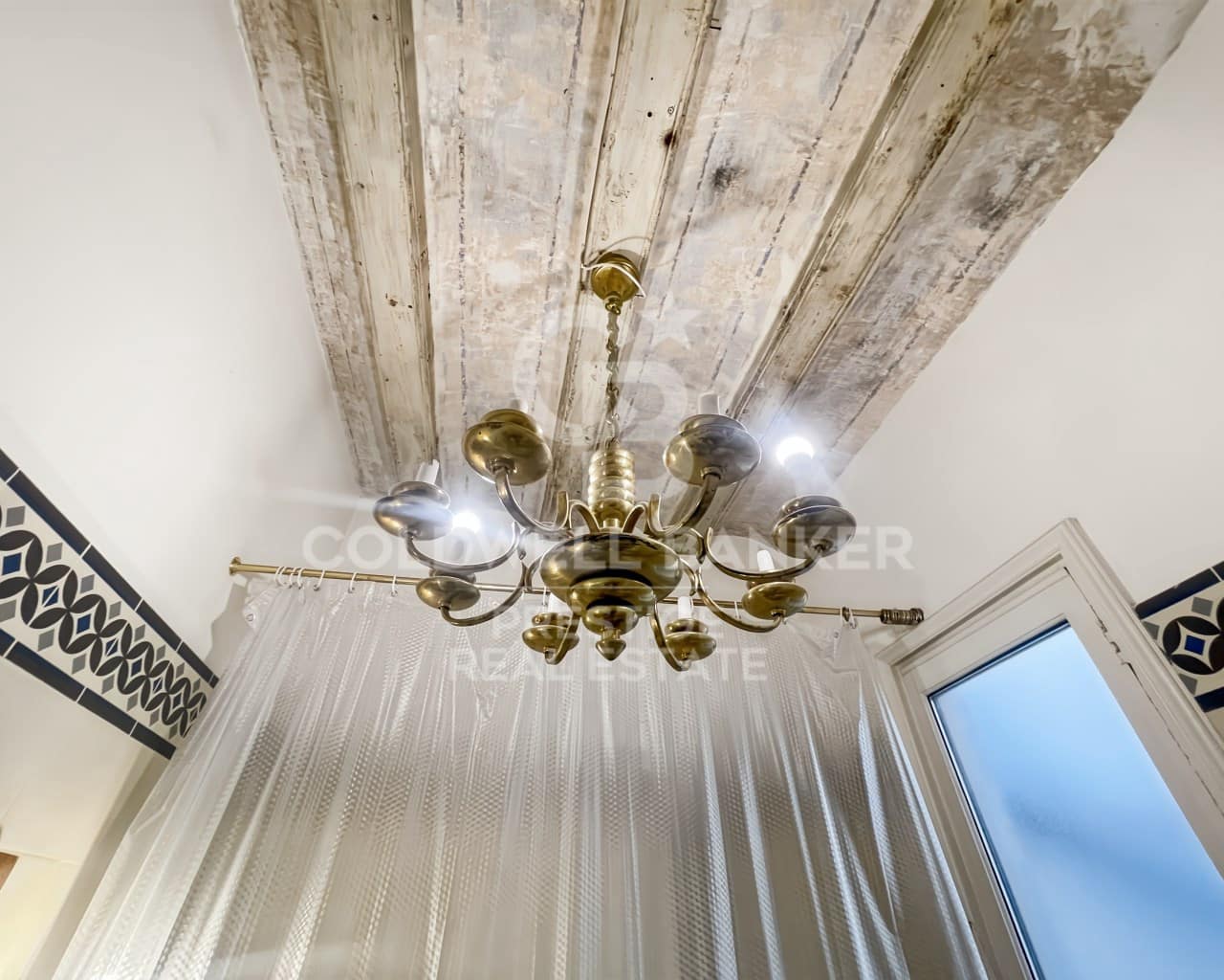 Ático de 5 habitaciones en Barcelona ciudad en venta - 750.000 € (Ref: 9666337)