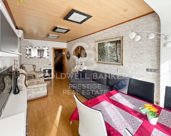 Piso de 2 habitaciones en Sant Adrià de Besòs en venta - 239.995 € (Ref: 9674088)