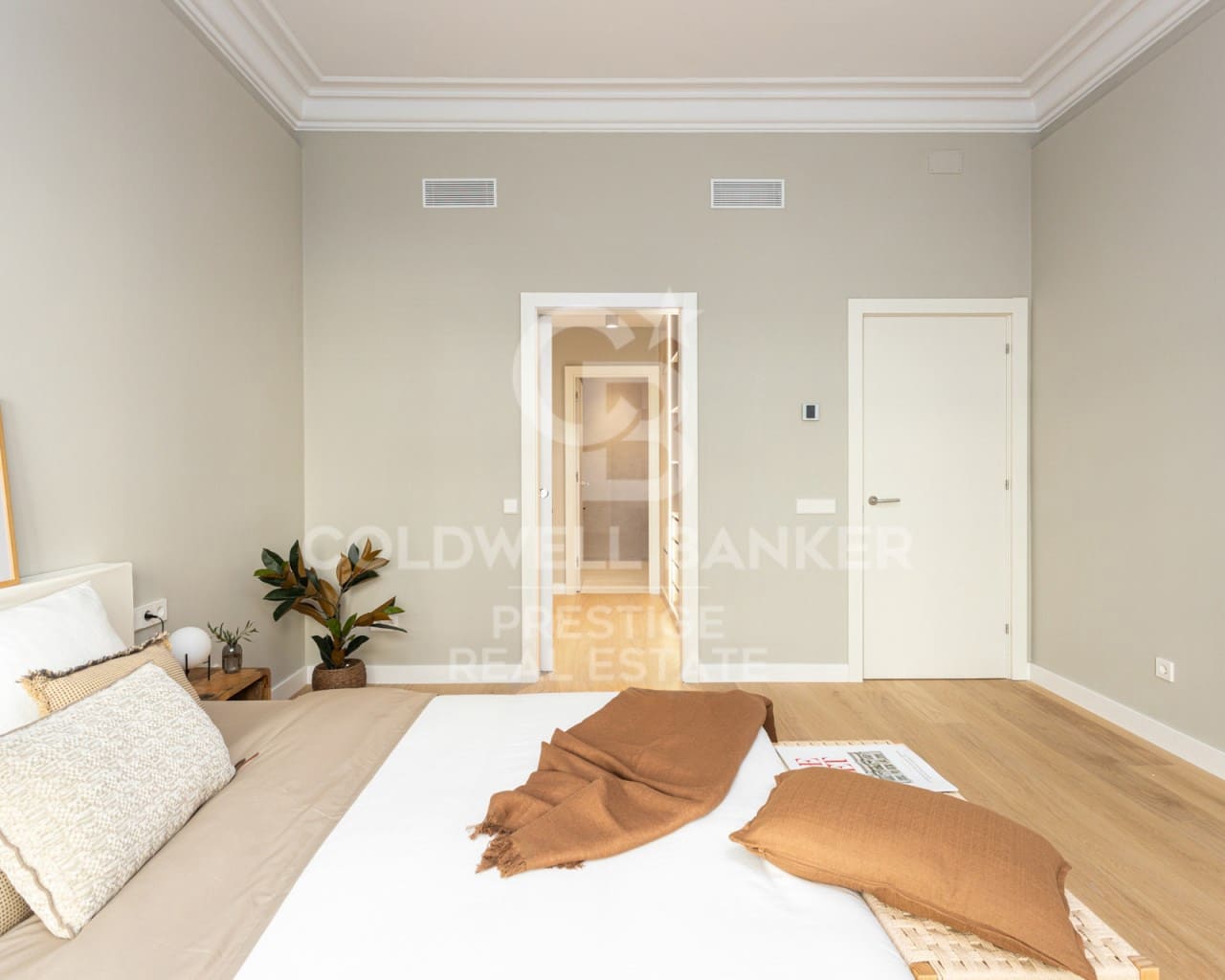 5 bedroom Flat for sale in Barcelona city - € 2,150,000 (Ref: 9690480)