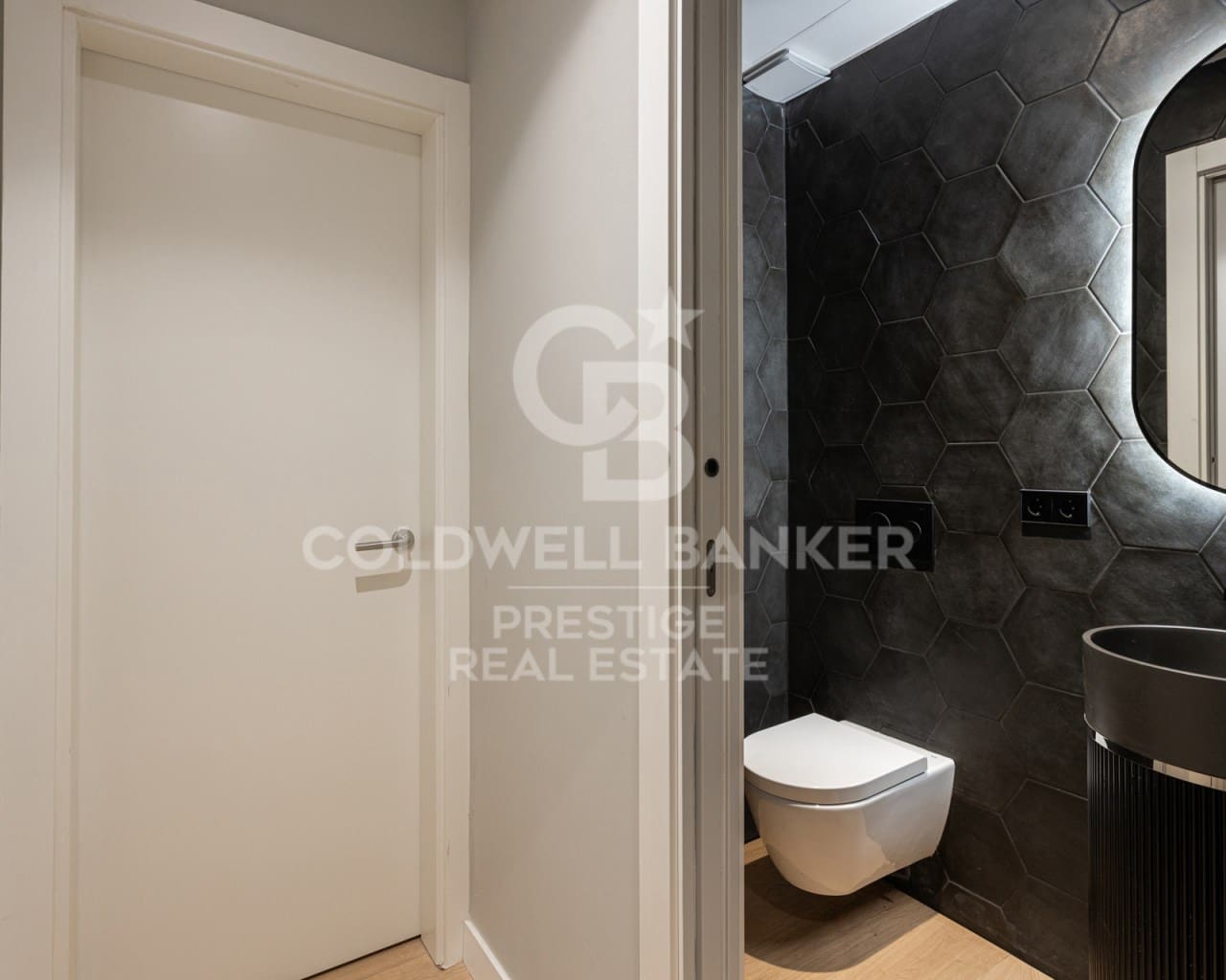 5 bedroom Flat for sale in Barcelona city - € 2,150,000 (Ref: 9690480)