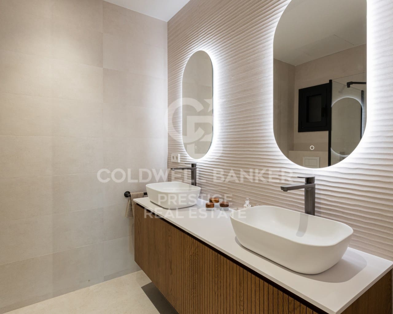 5 bedroom Flat for sale in Barcelona city - € 2,150,000 (Ref: 9690480)