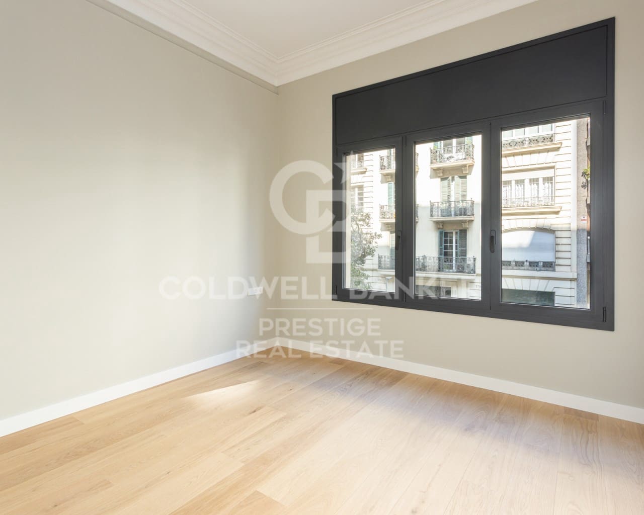 5 bedroom Flat for sale in Barcelona city - € 2,150,000 (Ref: 9690480)