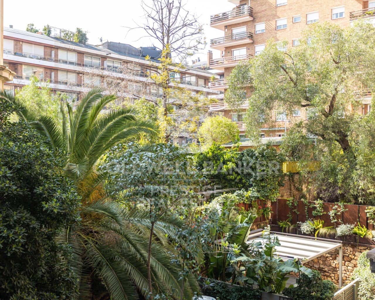 5 bedroom Flat for sale in Barcelona city - € 2,150,000 (Ref: 9690480)