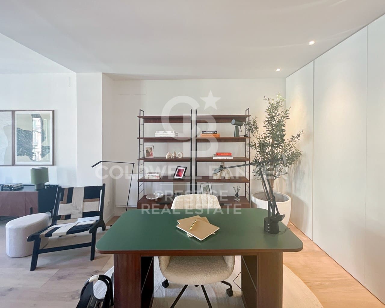 2 bedroom Flat for sale in Barcelona city - € 994,000 (Ref: 9695244)